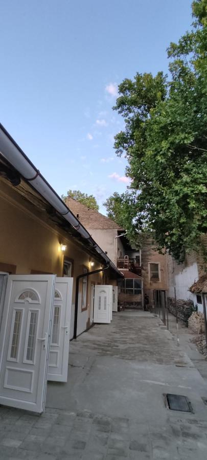 Apartmani Dld Ns Novi Sad Buitenkant foto